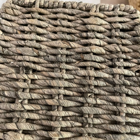 🌿Boho Style Basket/Planter/Trash Can🌿 - Picture 5 of 6